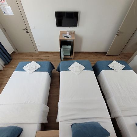 Dona, Altina Aparthotel Belgrado Buitenkant foto
