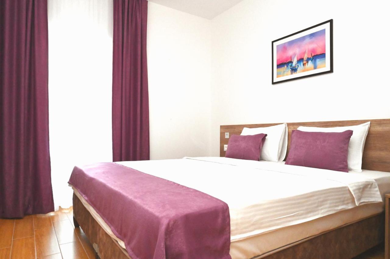 Dona, Altina Aparthotel Belgrado Buitenkant foto