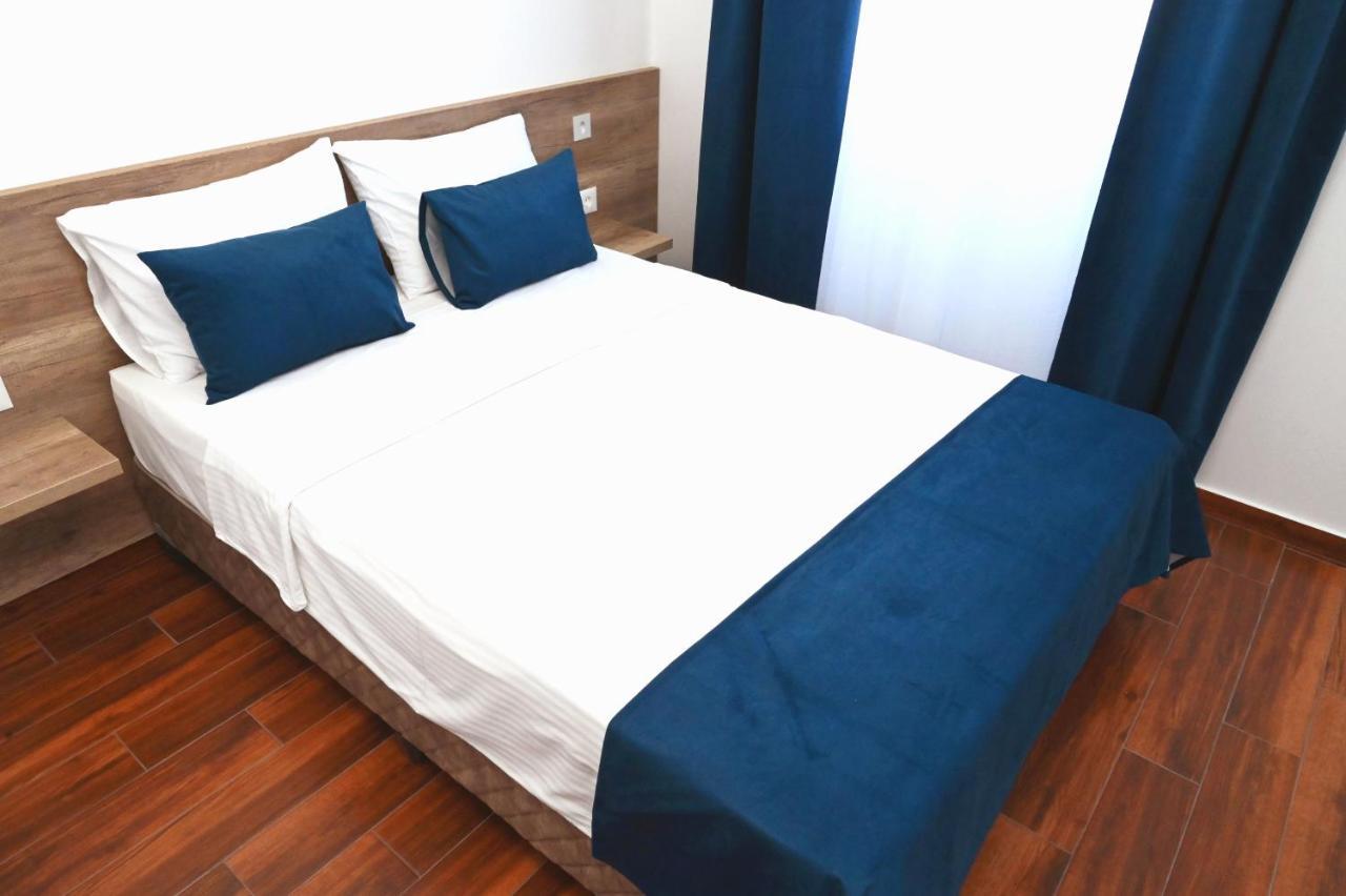 Dona, Altina Aparthotel Belgrado Buitenkant foto