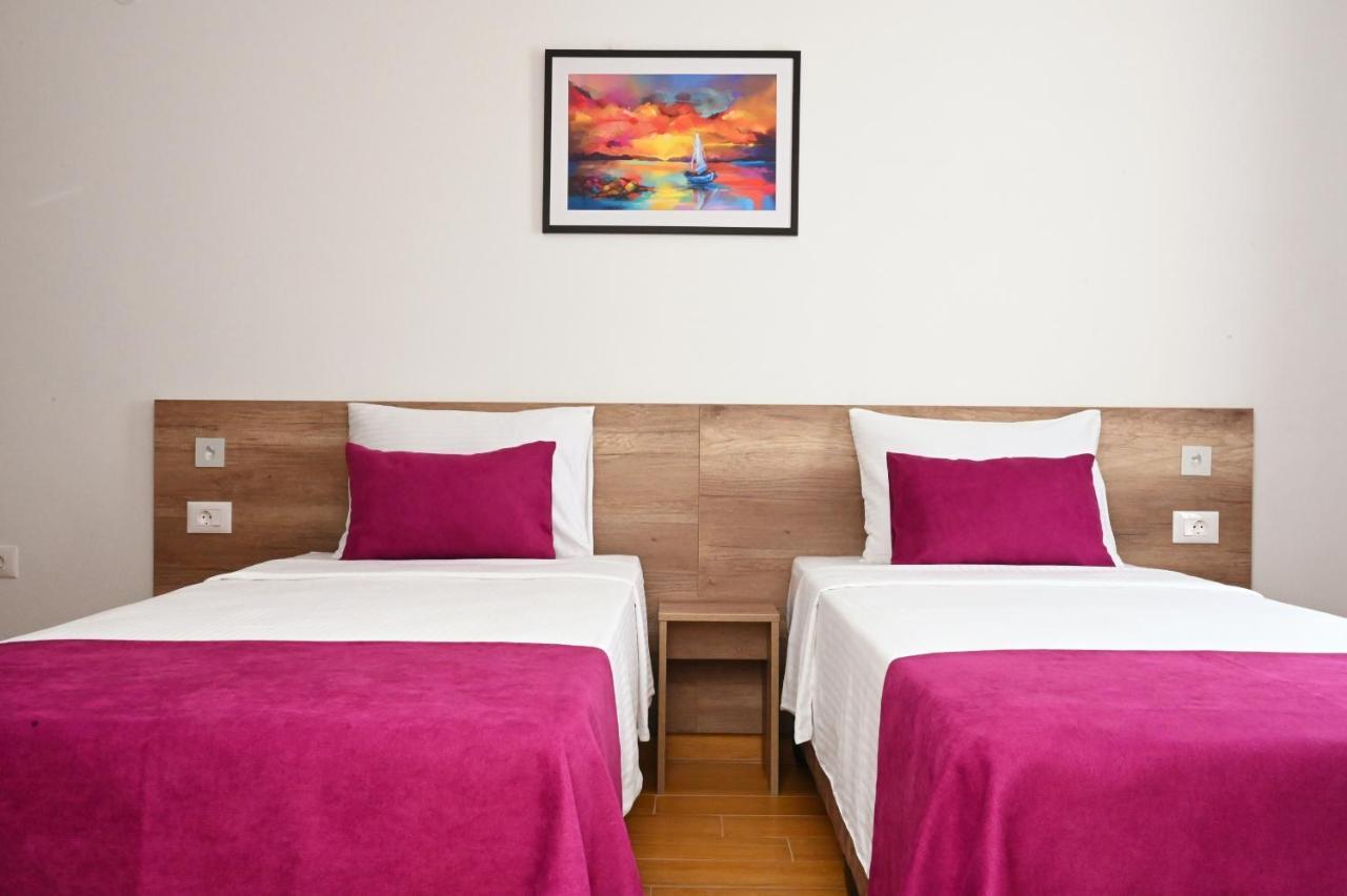 Dona, Altina Aparthotel Belgrado Buitenkant foto