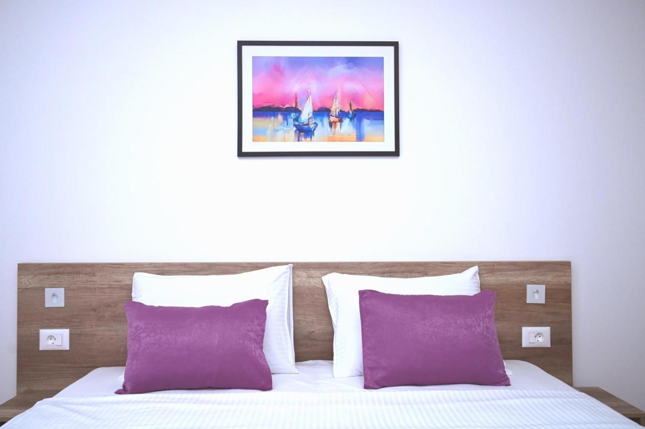 Dona, Altina Aparthotel Belgrado Buitenkant foto