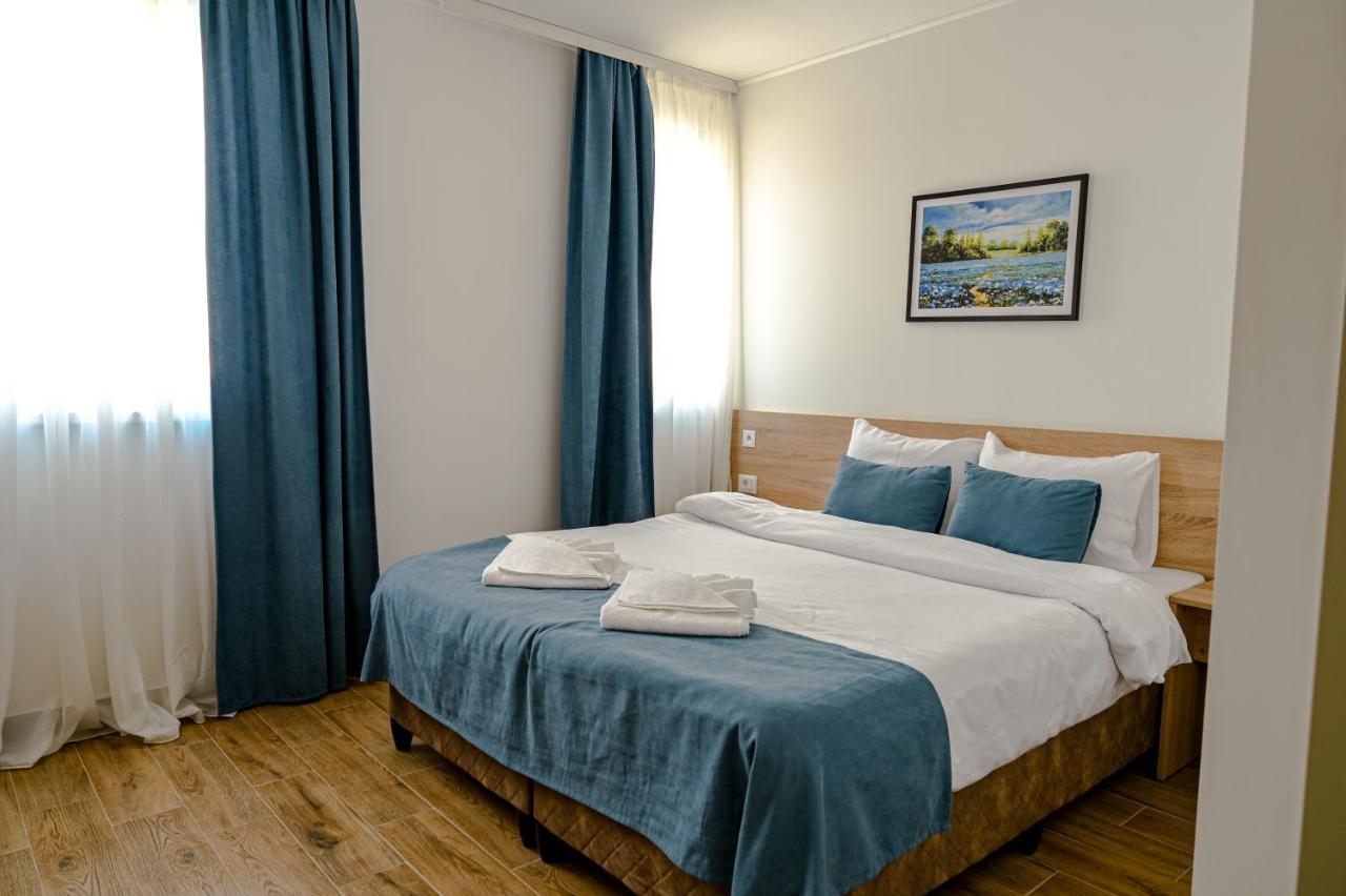 Dona, Altina Aparthotel Belgrado Buitenkant foto