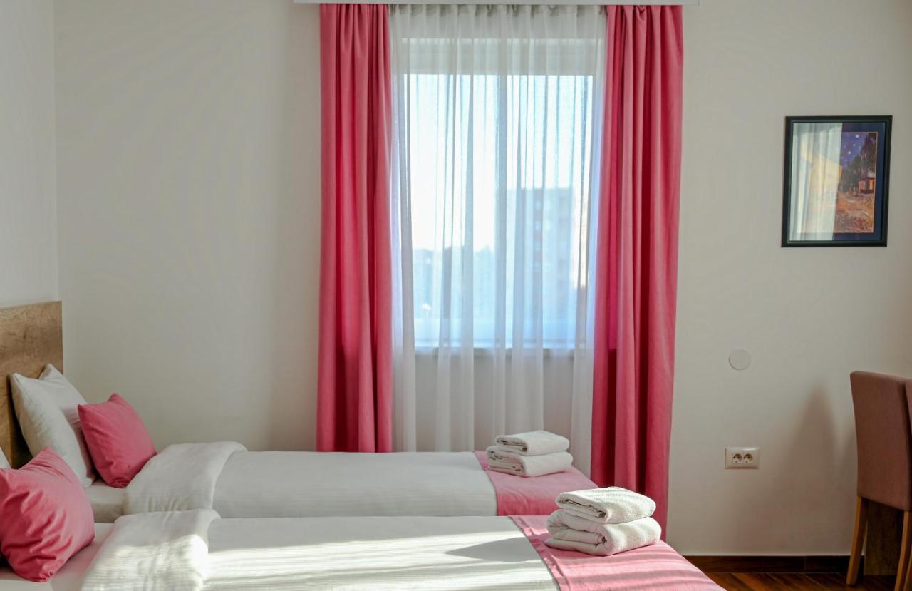 Dona, Altina Aparthotel Belgrado Buitenkant foto