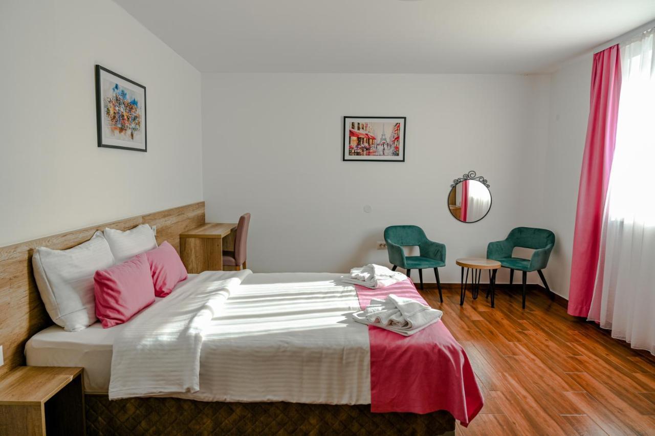 Dona, Altina Aparthotel Belgrado Buitenkant foto