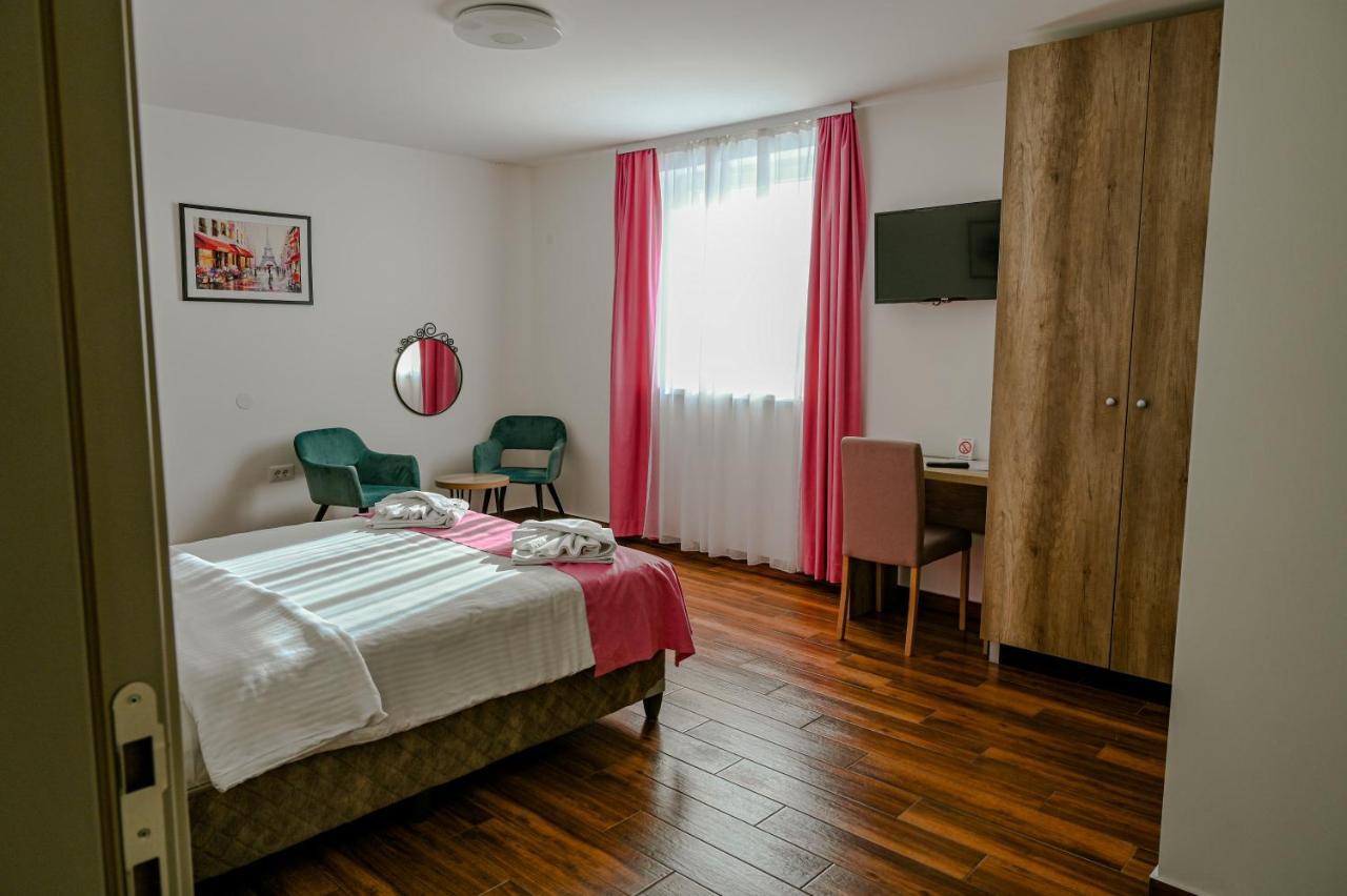 Dona, Altina Aparthotel Belgrado Buitenkant foto