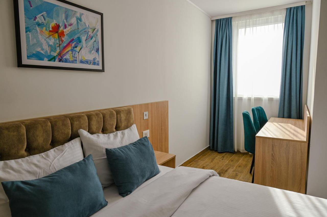 Dona, Altina Aparthotel Belgrado Buitenkant foto