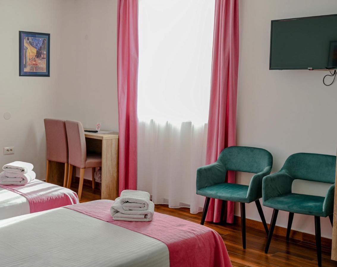 Dona, Altina Aparthotel Belgrado Buitenkant foto