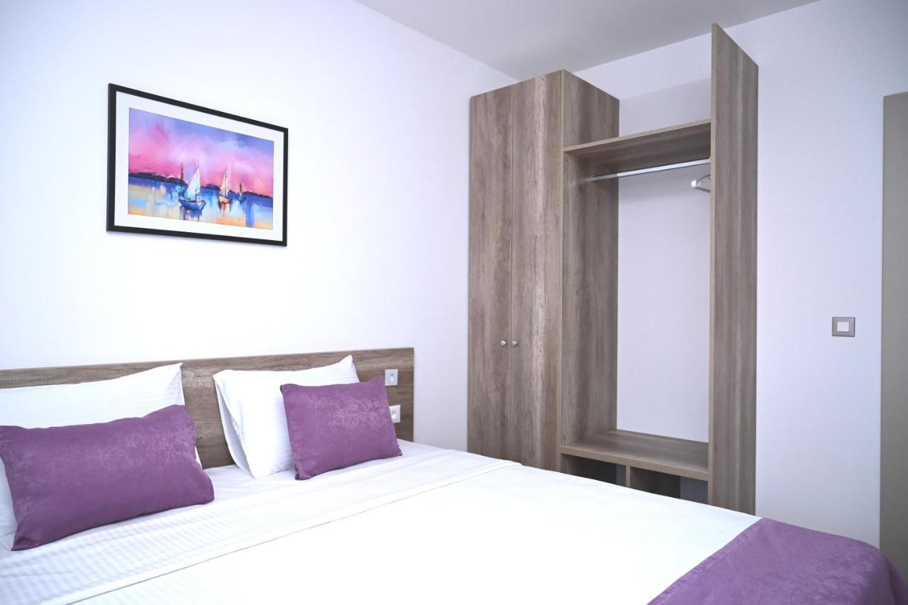 Dona, Altina Aparthotel Belgrado Buitenkant foto
