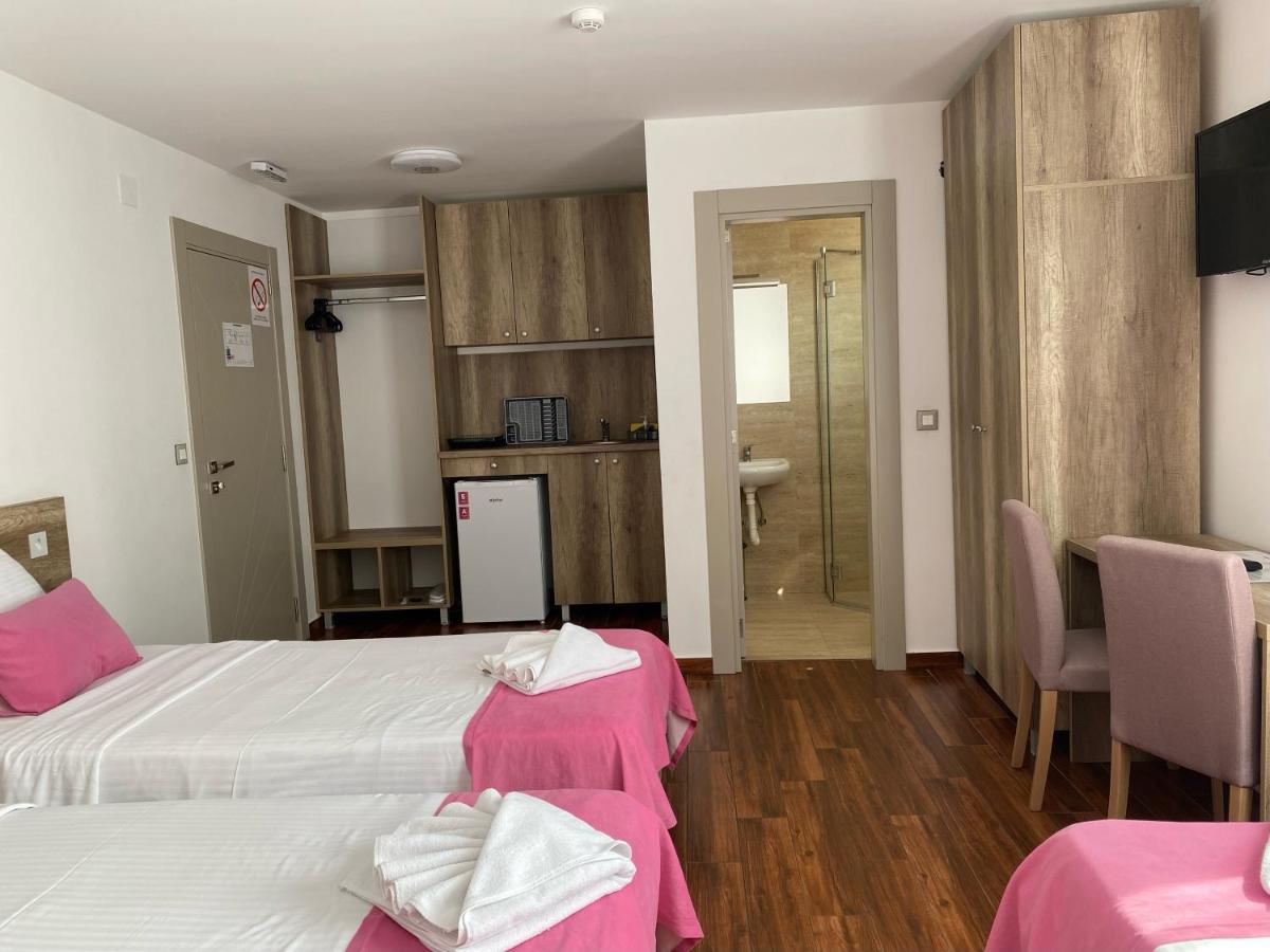 Dona, Altina Aparthotel Belgrado Buitenkant foto