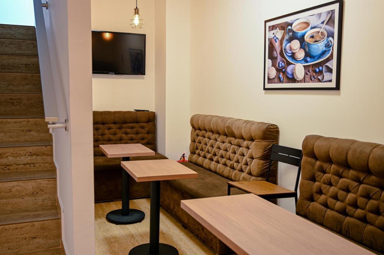 Dona, Altina Aparthotel Belgrado Buitenkant foto